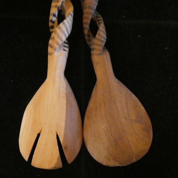 Hand Carved GIRAFFE WOODEN SPOON & FORK (Salad Servers) - Picture 4 of 7